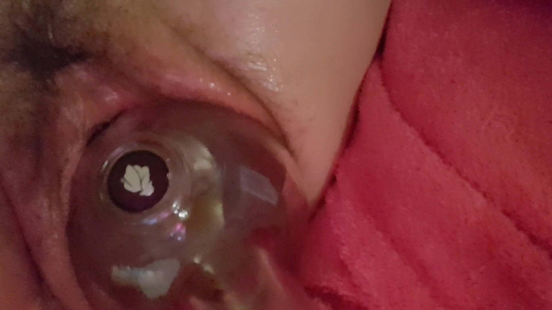 Big glass bottle inside pussy