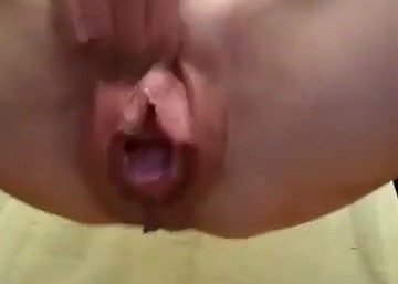 Double dildo destroying Sindy Rose pussy