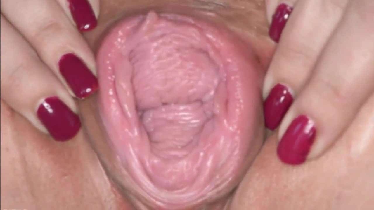 Two gorgeous ladies with huge vaginas