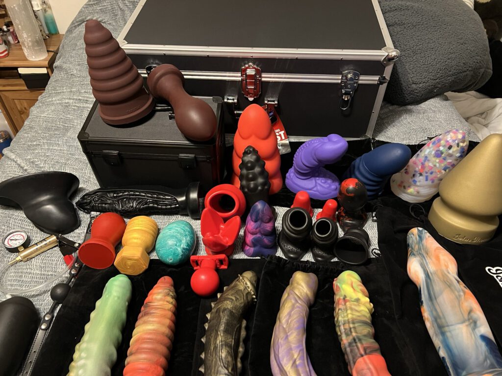 PussyCannon BoxOfDildosChallenge